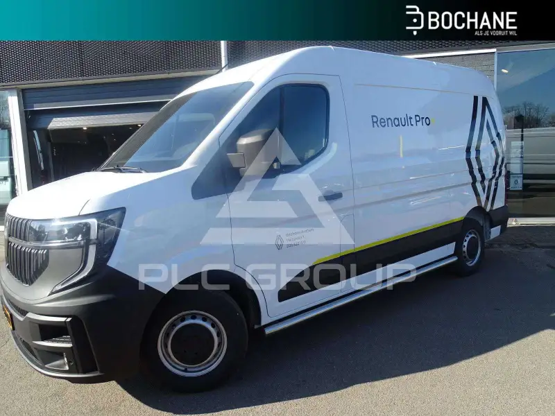 2025 Renault Master