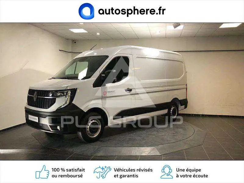 2025 Renault Master