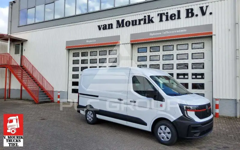 2025 Renault Master