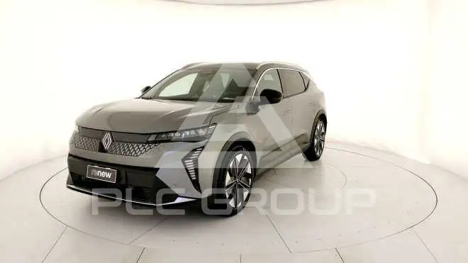 2025 Renault Scenic