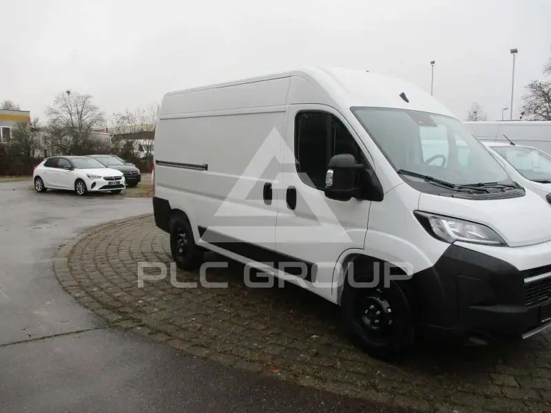 2025 Opel Movano