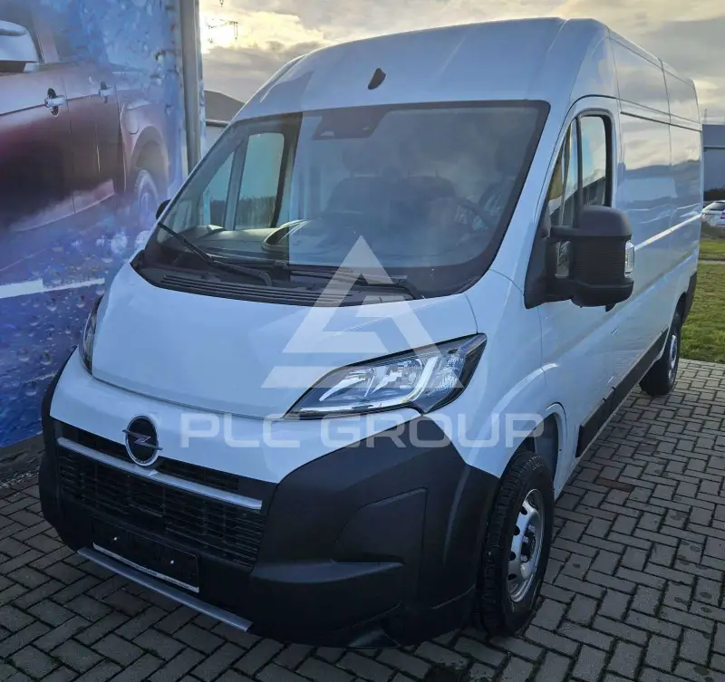 2025 Opel Movano
