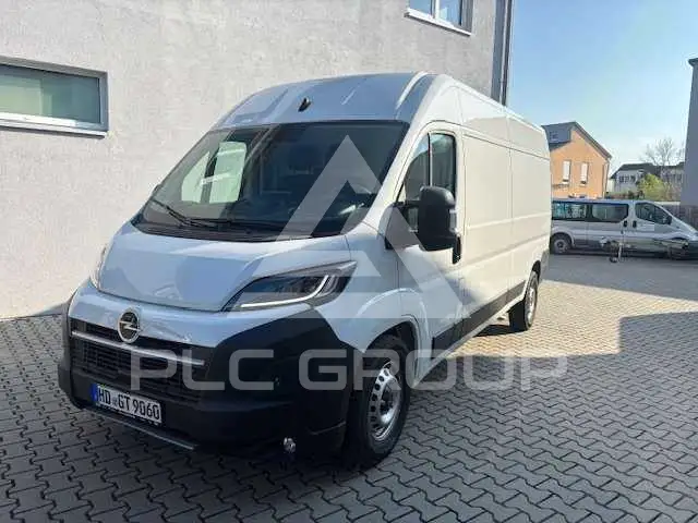 2025 Opel Movano