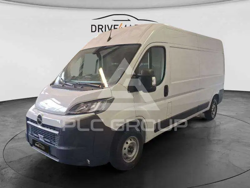 2025 Opel Movano