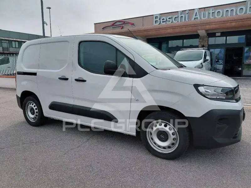 2025 Opel Combo