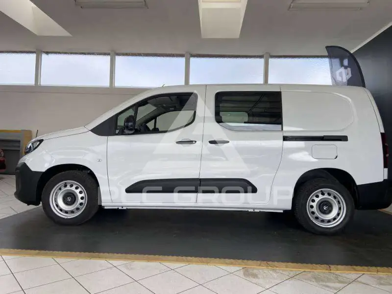 2025 Opel Combo
