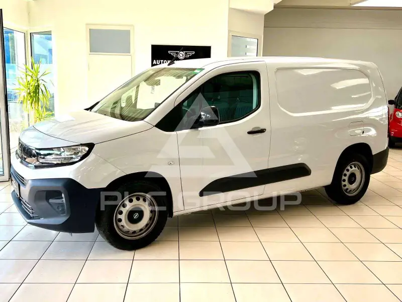 2025 Opel Combo