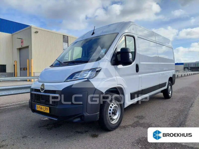 2025 Opel Movano