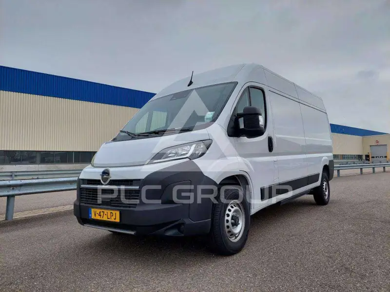 2025 Opel Movano
