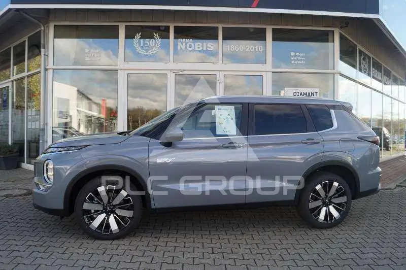 2026 Mitsubishi OUTLANDER
