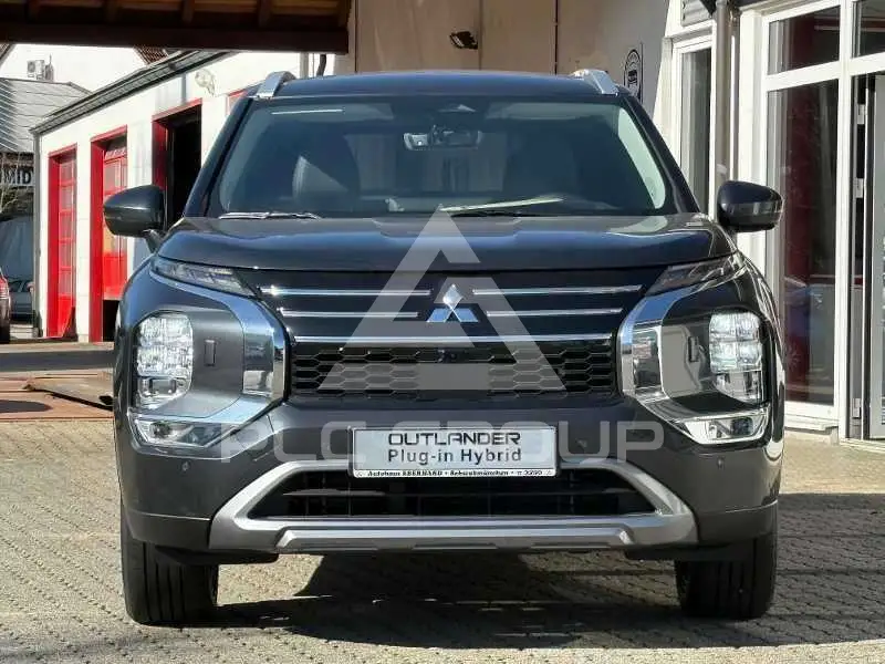 2026 Mitsubishi OUTLANDER