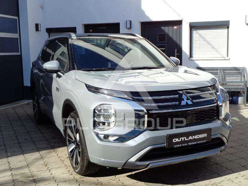 2026 Mitsubishi OUTLANDER