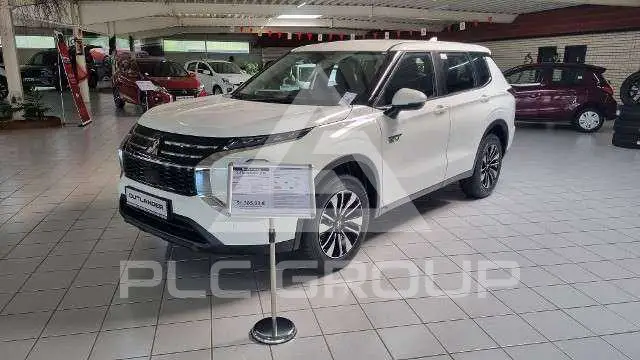 2026 Mitsubishi OUTLANDER