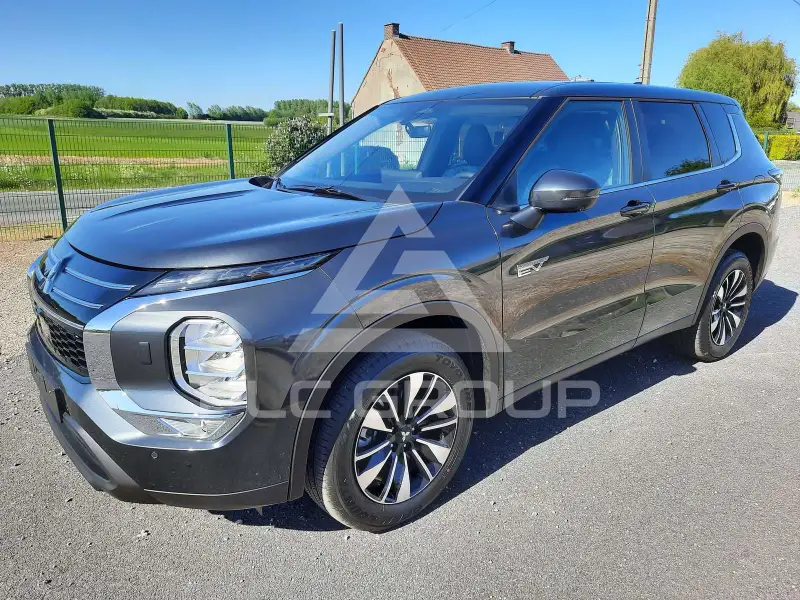 2026 Mitsubishi OUTLANDER