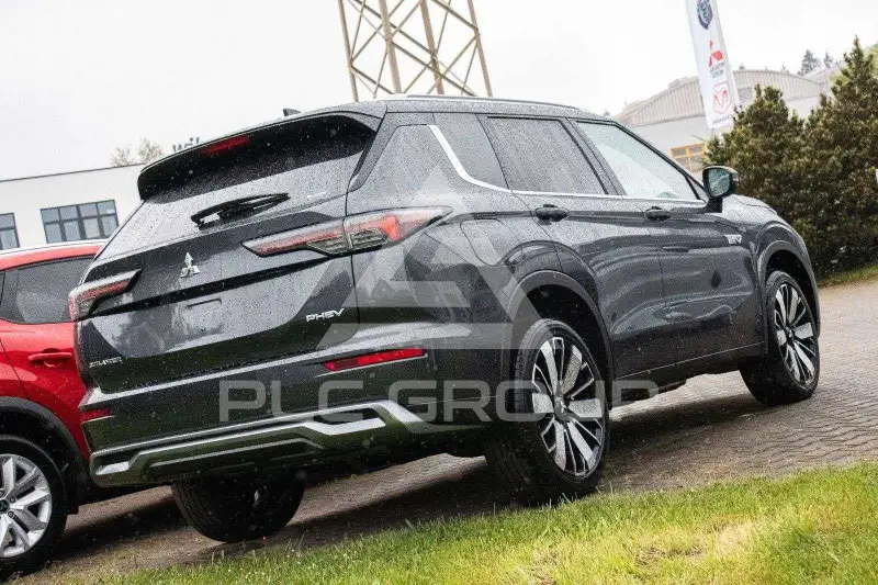2026 Mitsubishi OUTLANDER