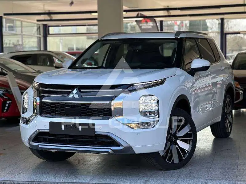 2026 Mitsubishi OUTLANDER