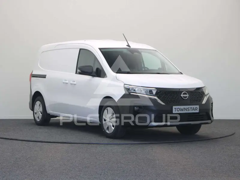 2026 Nissan TOWNSTAR