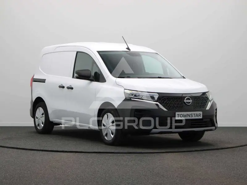 2026 Nissan TOWNSTAR