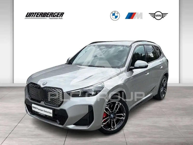 2025 BMW iX