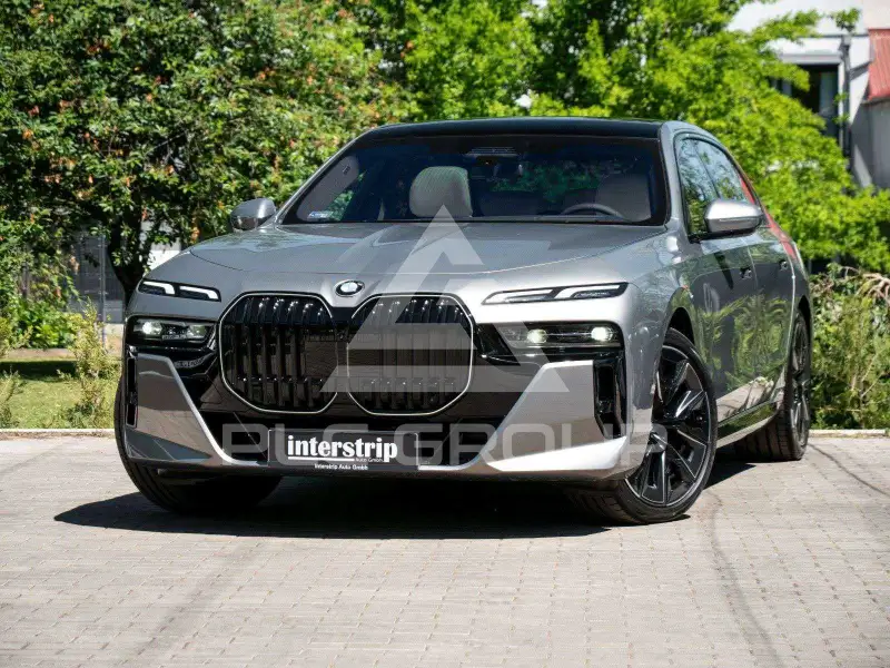 2026 BMW 740