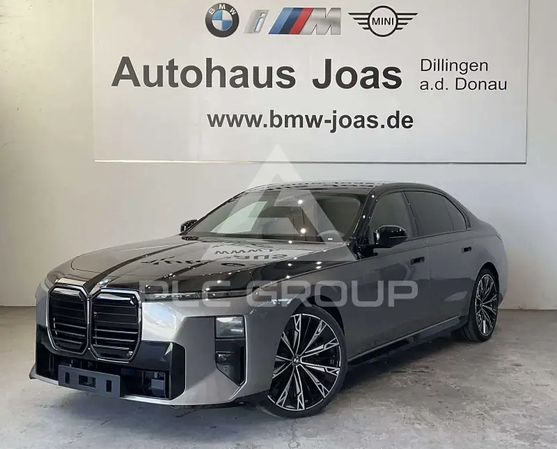 2026 BMW 740