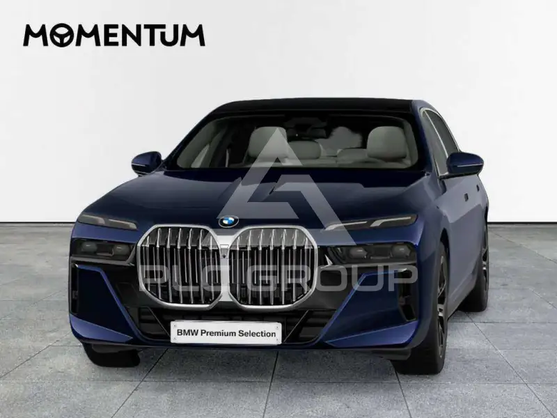 2026 BMW 740