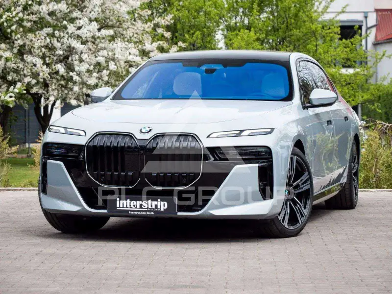2026 BMW 740