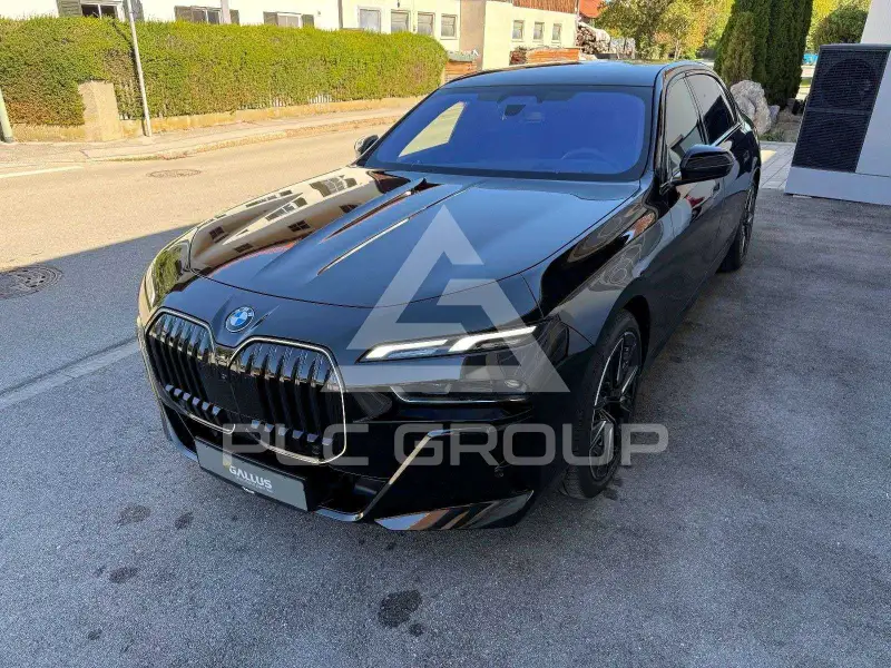 2026 BMW 740