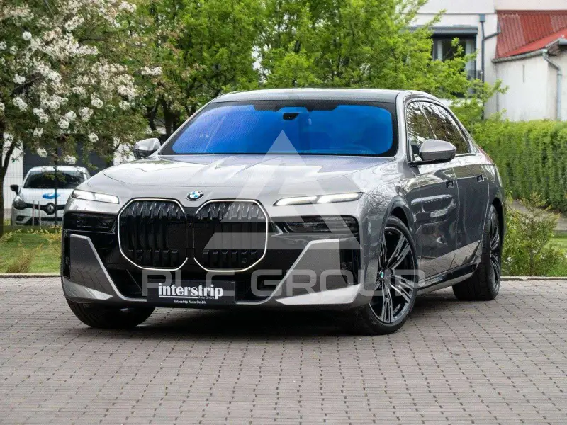 2026 BMW 740