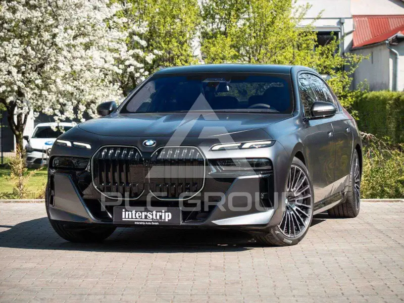 2026 BMW 740