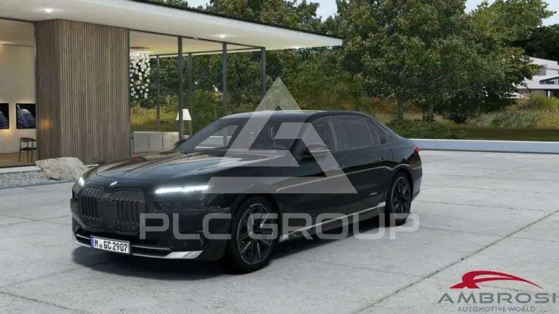 2026 BMW 740