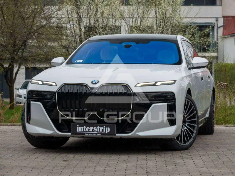 2026 BMW 740