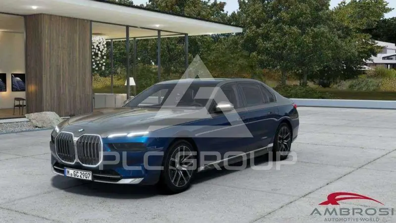 2026 BMW 740
