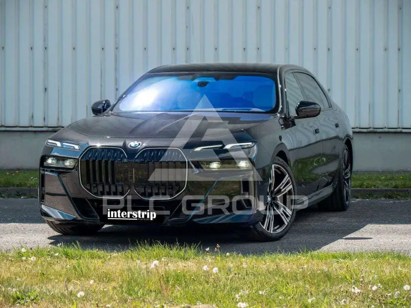 2026 BMW 740