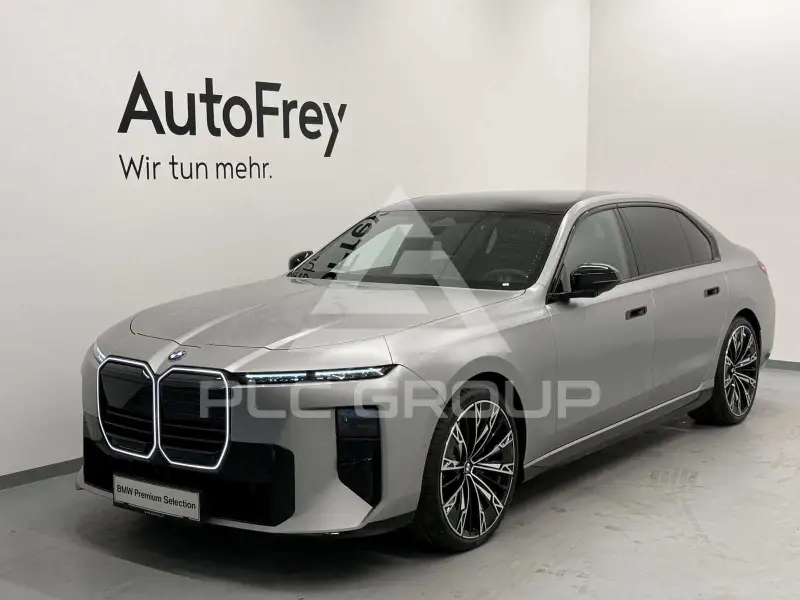 2026 BMW 740