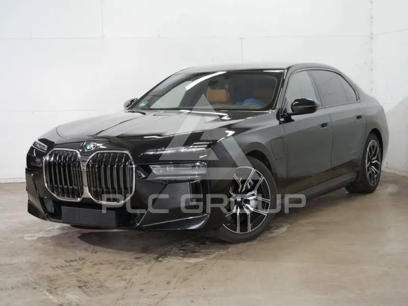 2026 BMW 750