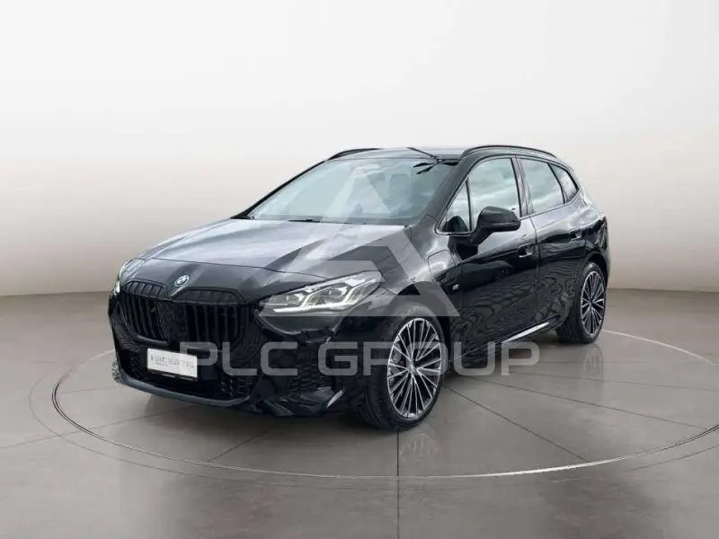 2026 BMW 230