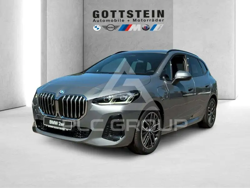2026 BMW 230