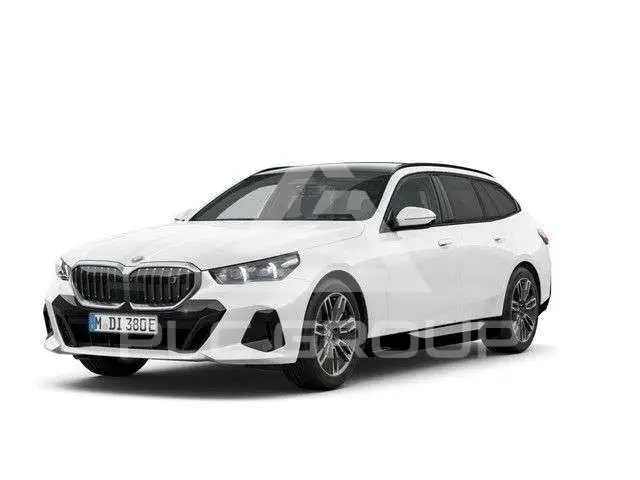 2026 BMW I5