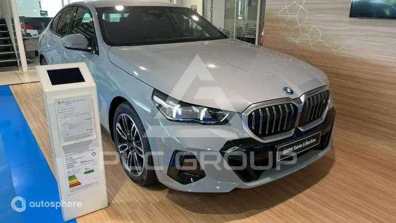 2026 BMW I5