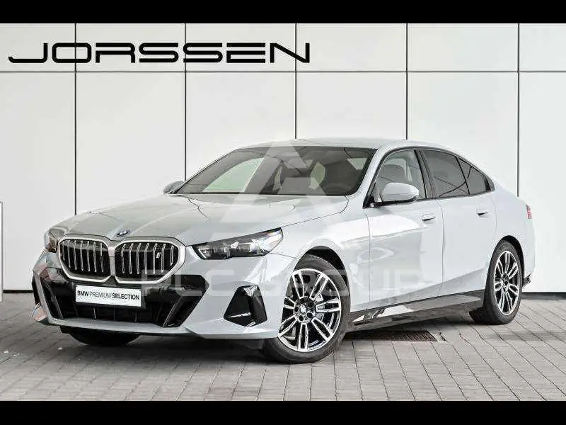 2026 BMW I5