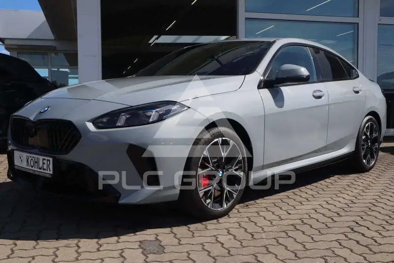 2026 BMW 220