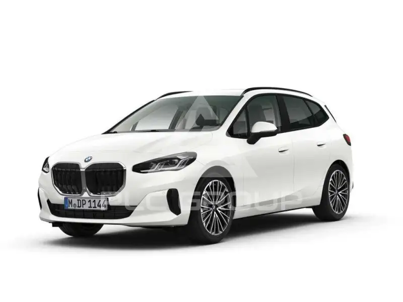2025 BMW 220
