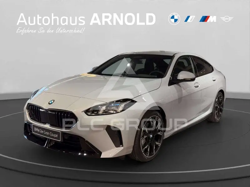2026 BMW 220