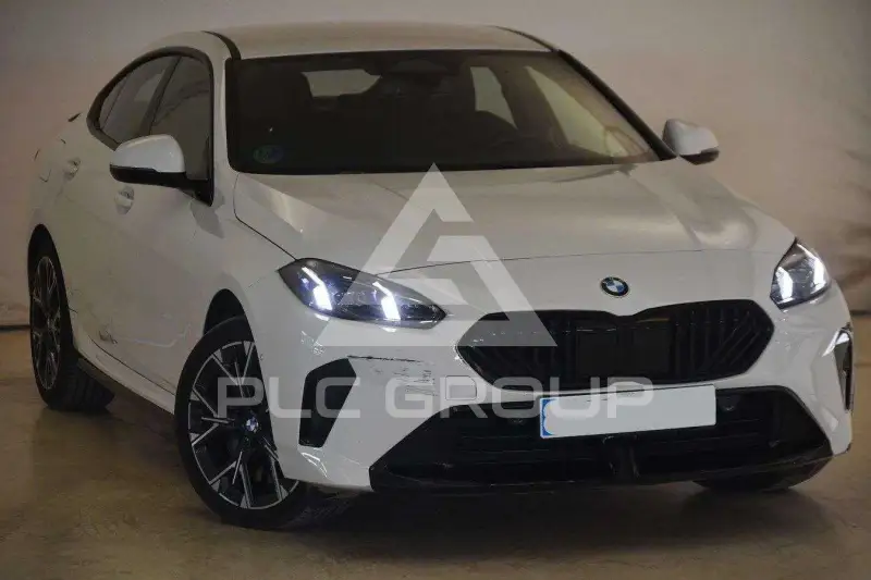 2026 BMW 220
