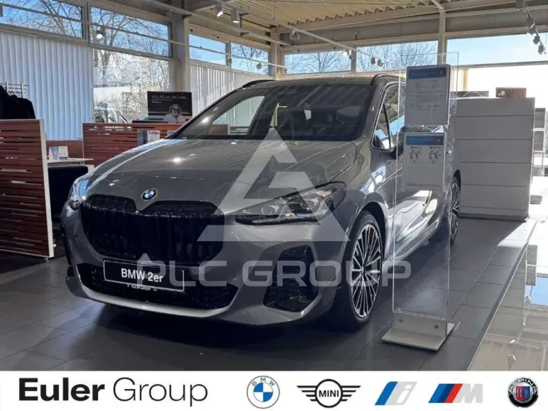 2026 BMW 220