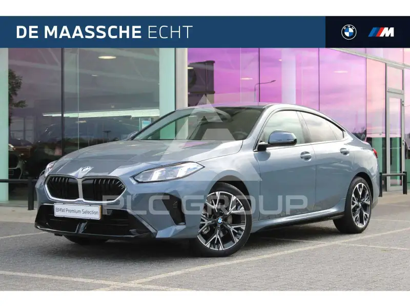 2026 BMW 220