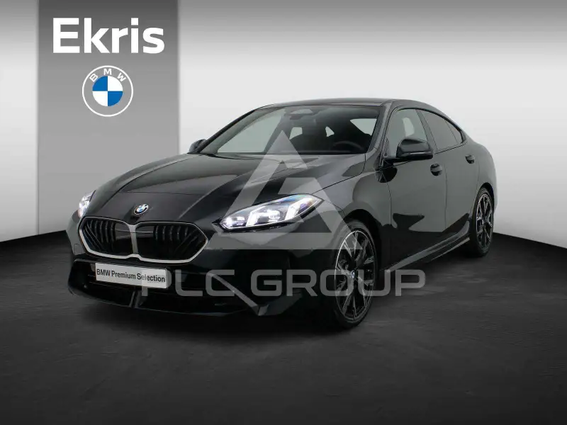 2026 BMW 220