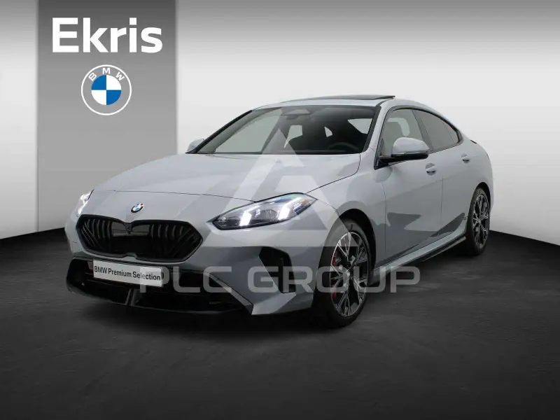 2026 BMW 220