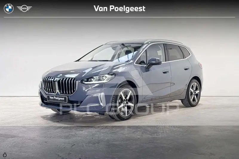 2026 BMW 225